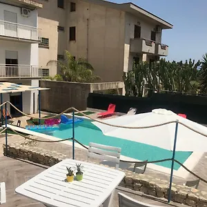 Del Golfo Aparthotel
